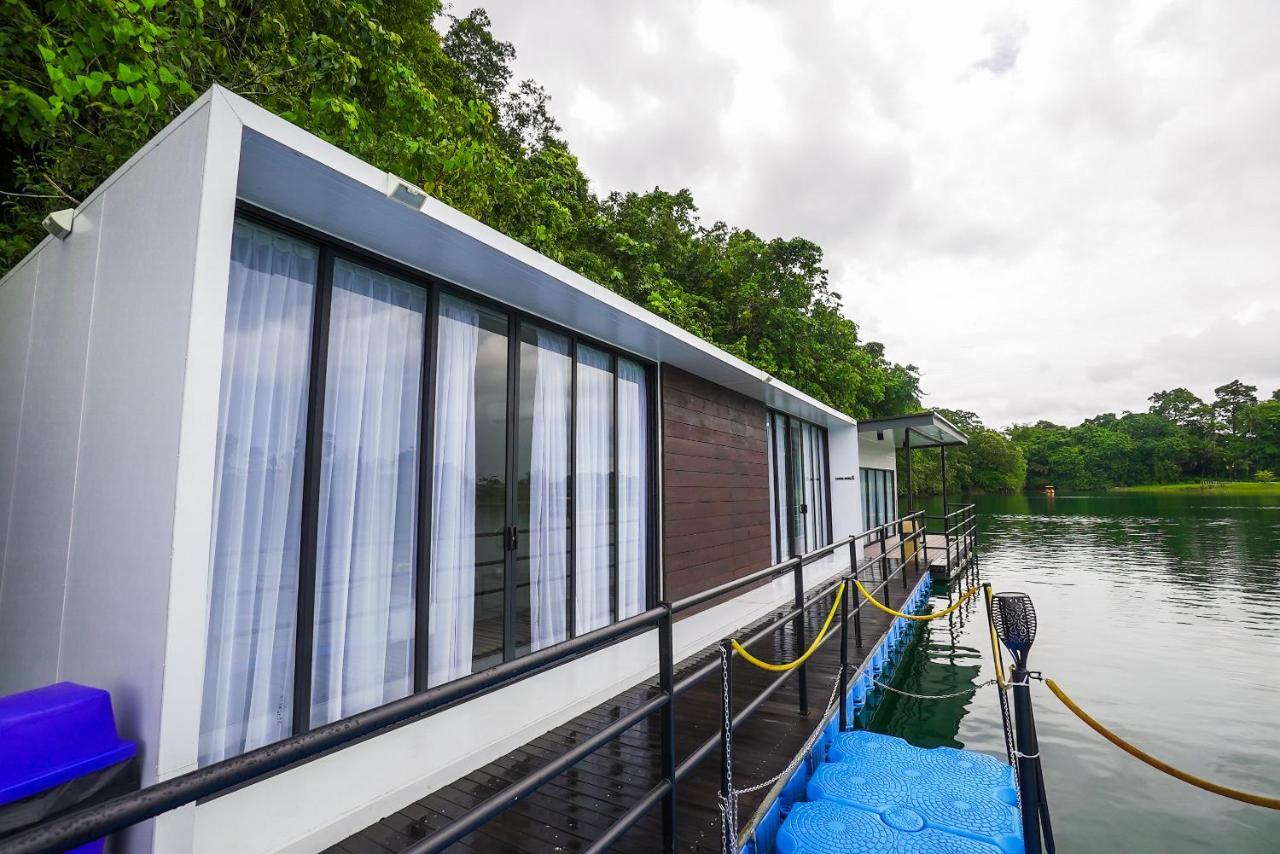 Roxy Tasik Biru Resort City Bau Eksteriør bilde