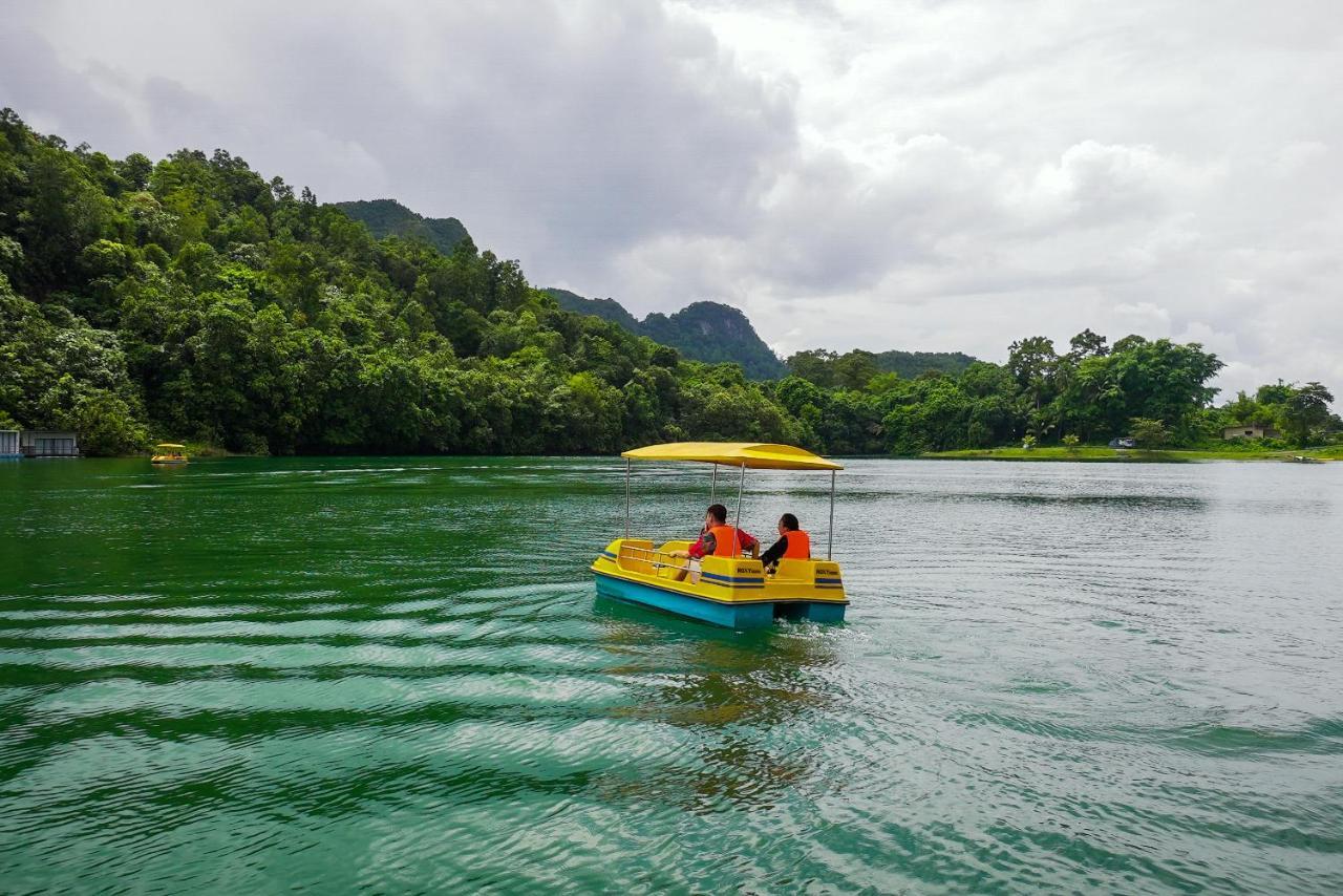 Roxy Tasik Biru Resort City Bau Eksteriør bilde