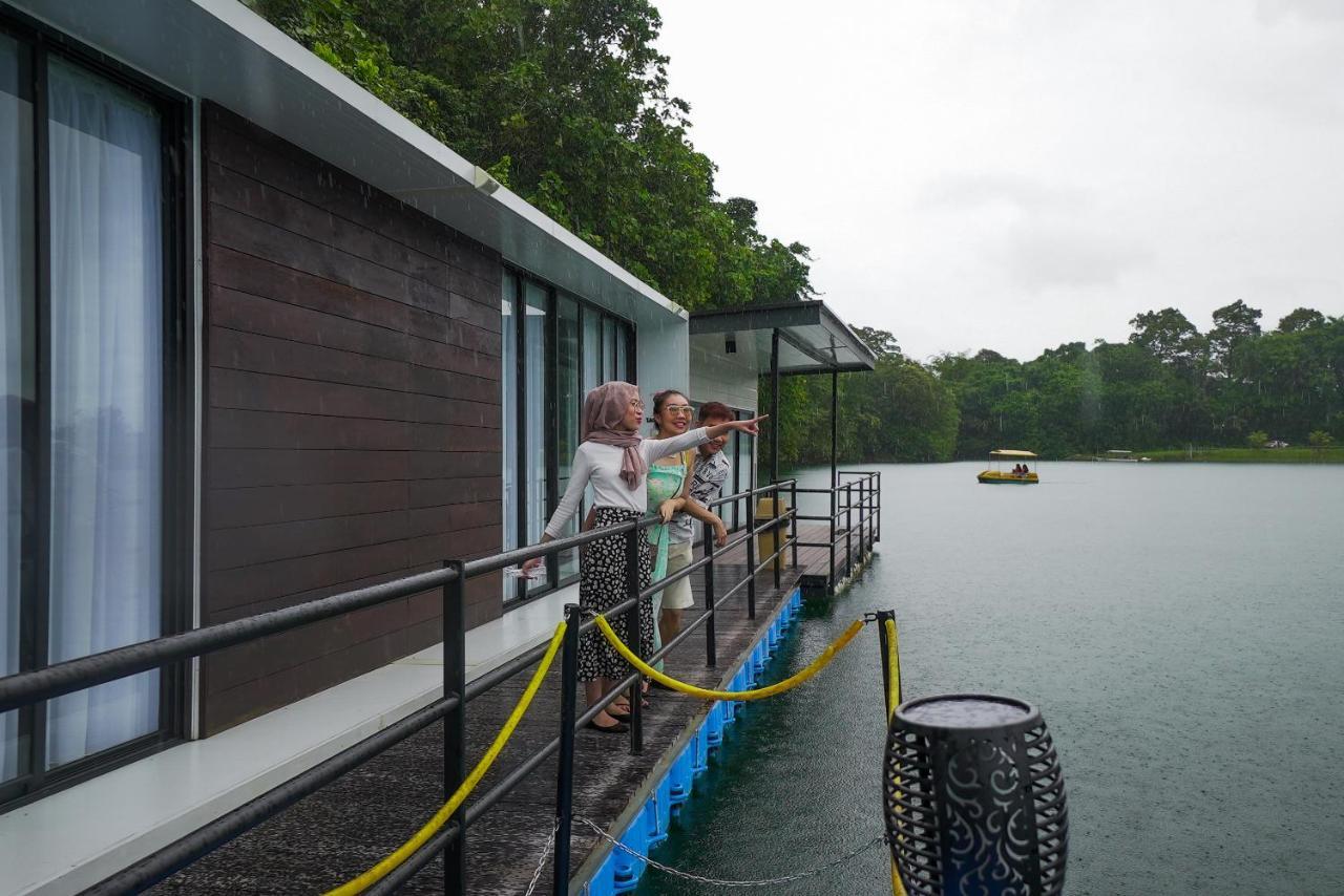 Roxy Tasik Biru Resort City Bau Eksteriør bilde